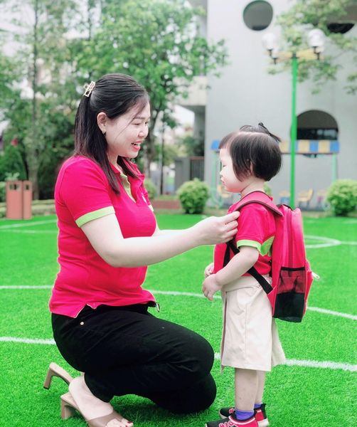 Bí quyết giúp trẻ mầm non vượt qua lo lắng trong ngày đầu đi học 